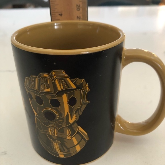 Marvel Comics Avengers - Infinity Wars Gauntlet Heat Change Ceramic Mug - Picture 6 of 9